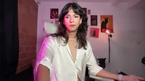 Bella Bloom ts online show from 1, 5, 2026