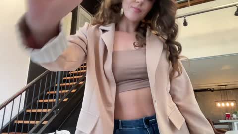 Emma Bloom online show from 19, 12, 2025