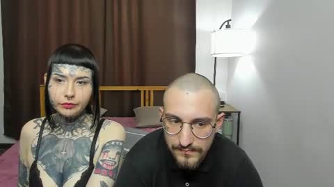 Snapshot of blossomandbee chatting on 11, 6, 2026 Sasha and Maria online show from 11, 6, 2026