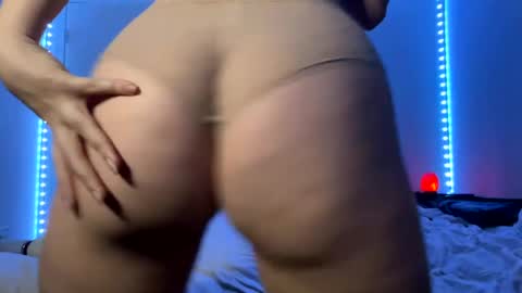 Snapshot of blowkissbunny chatting on 2, 12, 2024 Blow Kiss Bunny online show from 2, 12, 2024