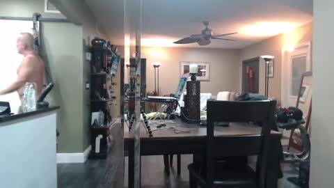 Snapshot of blu4121 chatting on 17, 1, 2025 Wyatt online show from 17, 1, 2025