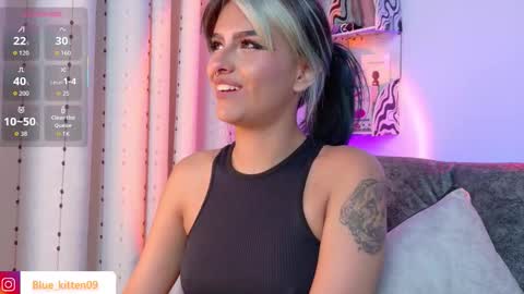 blue_kittenn online show from 11, 11, 2025