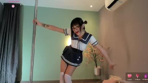 blue_sixx online show from 17, 4, 2026