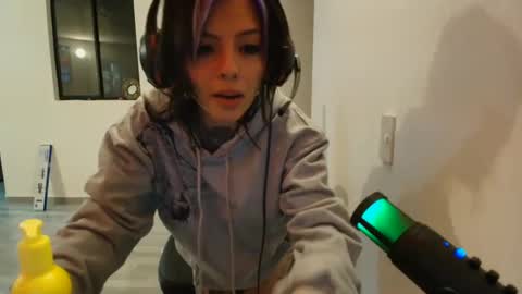 Snapshot of blue_tatuu1 chatting on 31, 1, 2025 Alice bleu for friends online show from 31, 1, 2025