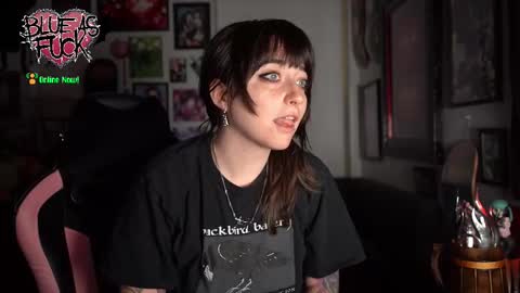 Blue online show from 5, 2, 2026