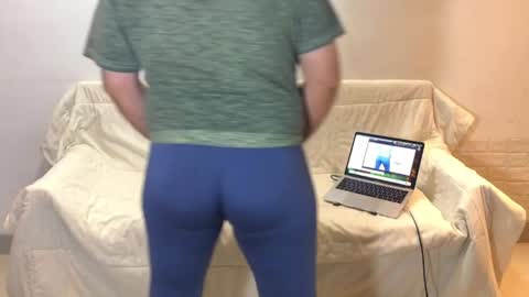 Snapshot of bluecheek chatting on 6, 8, 2026 bluecheek online show from 6, 8, 2026