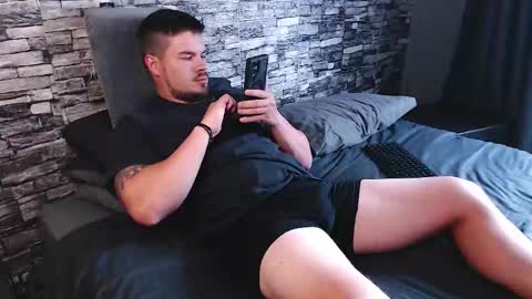 blueeyeboy0 online show from 18, 11, 2025