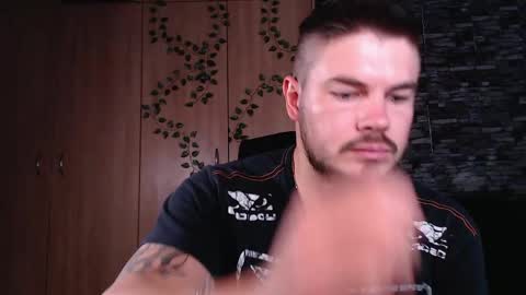 Snapshot of blueeyeboy0 chatting on 22, 5, 2026 blueeyeboy0 online show from 22, 5, 2026