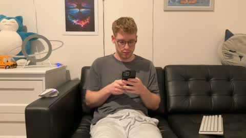 blueeyedtallguy online show from 16, 12, 2024