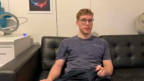 blueeyedtallguy online show from 25, 12, 2024