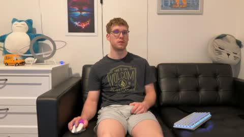 blueeyedtallguy online show from 31, 12, 2024