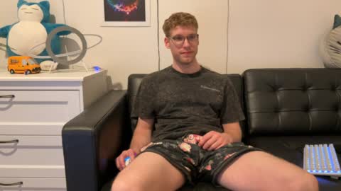 blueeyedtallguy online show from 8, 1, 2025