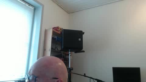 blueeyesn8 online show from 11, 10, 2025