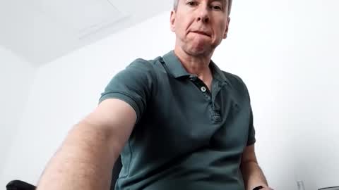 Snapshot of blueeyesteele chatting on 2, 6, 2026 blueeyesteele online show from 2, 6, 2026