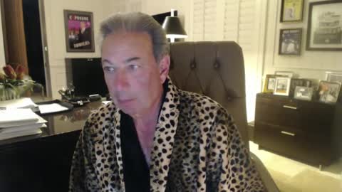 Snapshot of blueisles chatting on 2, 3, 2025 blueisles online show from 2, 3, 2025