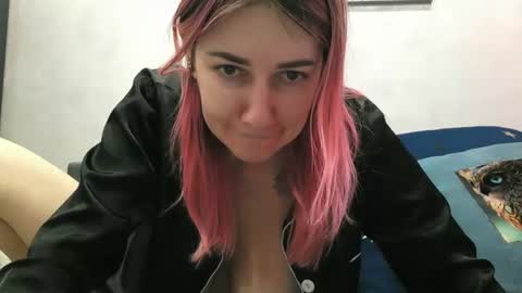 Snapshot of bluexowl chatting on 24, 1, 2025 BlueXOwl online show from 24, 1, 2025