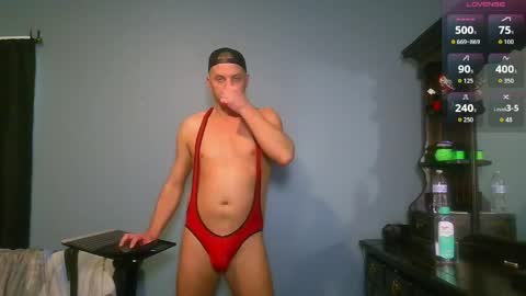 Snapshot of blueyes_hung1 chatting on 23, 4, 2026 Fun Boi online show from 23, 4, 2026