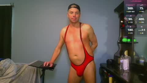 Snapshot of blueyes_hung1 chatting on 30, 4, 2026 Fun Boi online show from 30, 4, 2026
