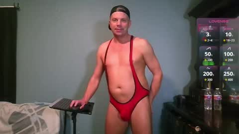 Snapshot of blueyes_hung1 chatting on 25, 5, 2026 Fun Boi online show from 25, 5, 2026