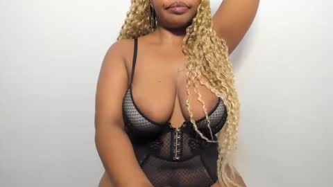 Snapshot of blueyivy chatting on 15, 4, 2026 Babygirl online show from 15, 4, 2026