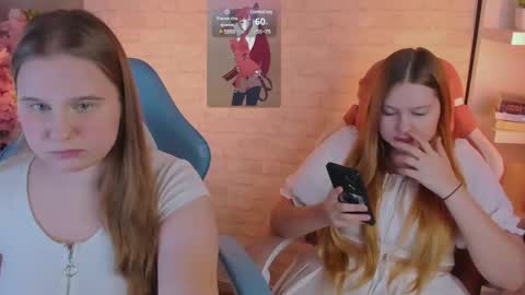 Snapshot of blush_ellie chatting on 17, 2, 2025 Ellie3 online show from 17, 2, 2025