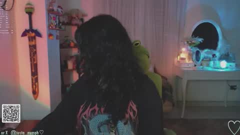   Im Nym  Justa nymph on twitter and IG online show from 17, 11, 2025