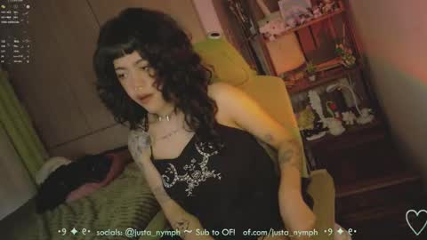Snapshot of blushing_nymph chatting on 23, 4, 2026 Im Nym Justa nymph on twitter and IG online show from 23, 4, 2026
