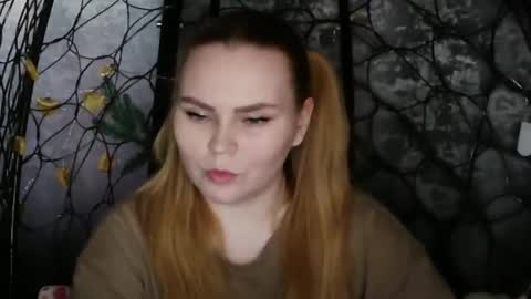 Snapshot of blushing_star chatting on 21, 4, 2026 blushing_star online show from 21, 4, 2026
