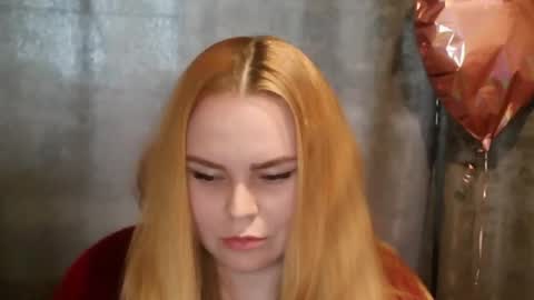 Snapshot of blushing_star chatting on 25, 5, 2026 blushing_star online show from 25, 5, 2026