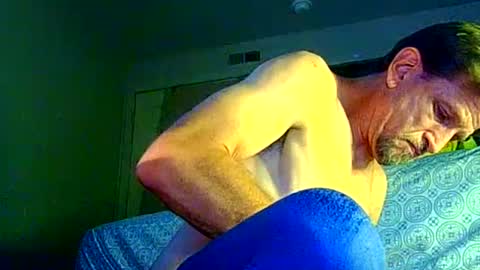 Snapshot of bmurray13kc2 chatting on 8, 10, 2025 bmurray13kc2 online show from 8, 10, 2025