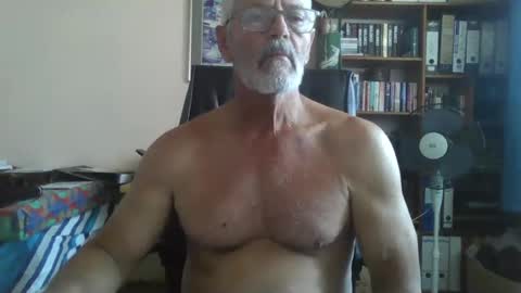 Snapshot of bobbgud chatting on 21, 9, 2025 Bobbgud online show from 21, 9, 2025