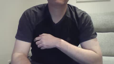 bobby_113 online show from 8, 1, 2025