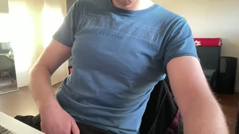 Snapshot of boegieboy76 chatting on 20, 12, 2024 ask me online show from 20, 12, 2024