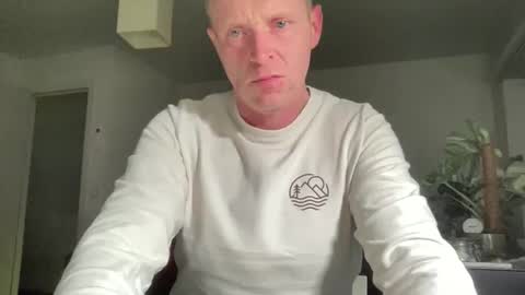 Snapshot of boegieboy76 chatting on 20, 11, 2025 ask me online show from 20, 11, 2025