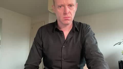 Snapshot of boegieboy76 chatting on 27, 11, 2025 ask me online show from 27, 11, 2025