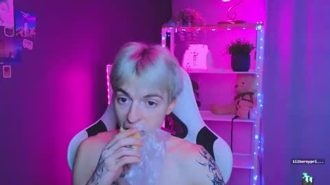 ALEXPVT IS OPEN online show from 5, 3, 2025