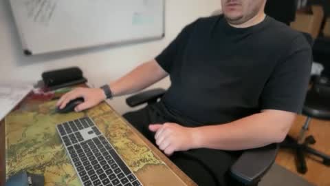 Snapshot of bokusa_ger_dev chatting on 18, 5, 2026 Your Slave online show from 18, 5, 2026
