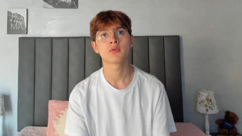 Snapshot of boleyn_lovell chatting on 6, 1, 2025 Boleyn online show from 6, 1, 2025