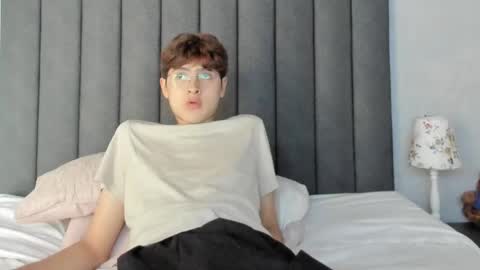 Snapshot of boleyn_lovell chatting on 14, 1, 2025 Boleyn online show from 14, 1, 2025