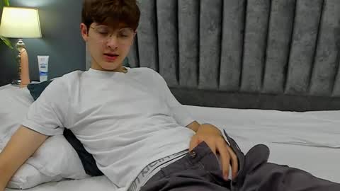 Snapshot of boleyn_lovell chatting on 15, 1, 2025 Boleyn online show from 15, 1, 2025