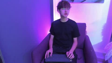 Snapshot of boleyn_lovell chatting on 9, 2, 2025 Boleyn online show from 9, 2, 2025