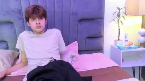 Snapshot of boleyn_lovell chatting on 23, 2, 2025 Boleyn online show from 23, 2, 2025