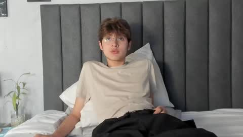 Snapshot of boleyn_lovell chatting on 28, 2, 2025 Boleyn online show from 28, 2, 2025