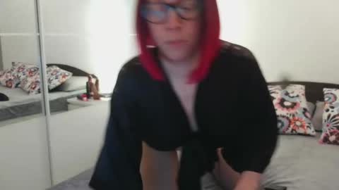 Snapshot of bonbonsitos_69 chatting on 24, 2, 2026 Lucy online show from 24, 2, 2026