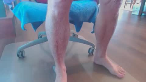 Snapshot of bone2play chatting on 27, 4, 2026 FRECKLES online show from 27, 4, 2026
