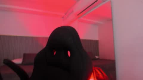 Bonnie  online show from 25, 11, 2025