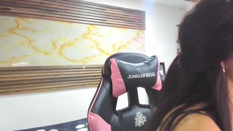 becky online show from 28, 10, 2025