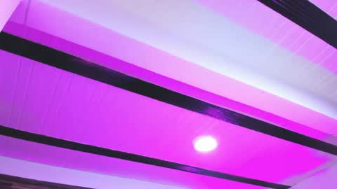 becky online show from 18, 4, 2026