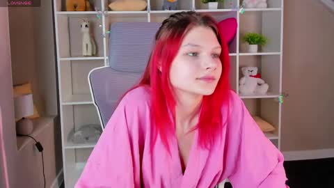 Snapshot of bonnie_hernandez chatting on 22, 4, 2026 Bonnie online show from 22, 4, 2026