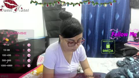 Snapshot of bonnie_lam_ chatting on 4, 1, 2025 bonnie lam hello welcome to my room I hope you have fun and you can reach your maximum pleasure here with me online show from 4, 1, 2025